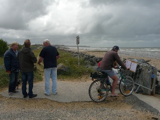 Les riverains sont venus constater larr�t� municipal