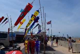 De nombreux stands �taient install�s pour le public