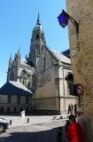 Les couleurs de la France portées haut par la cathédrale pendant toutes les commémorations du Débarquement